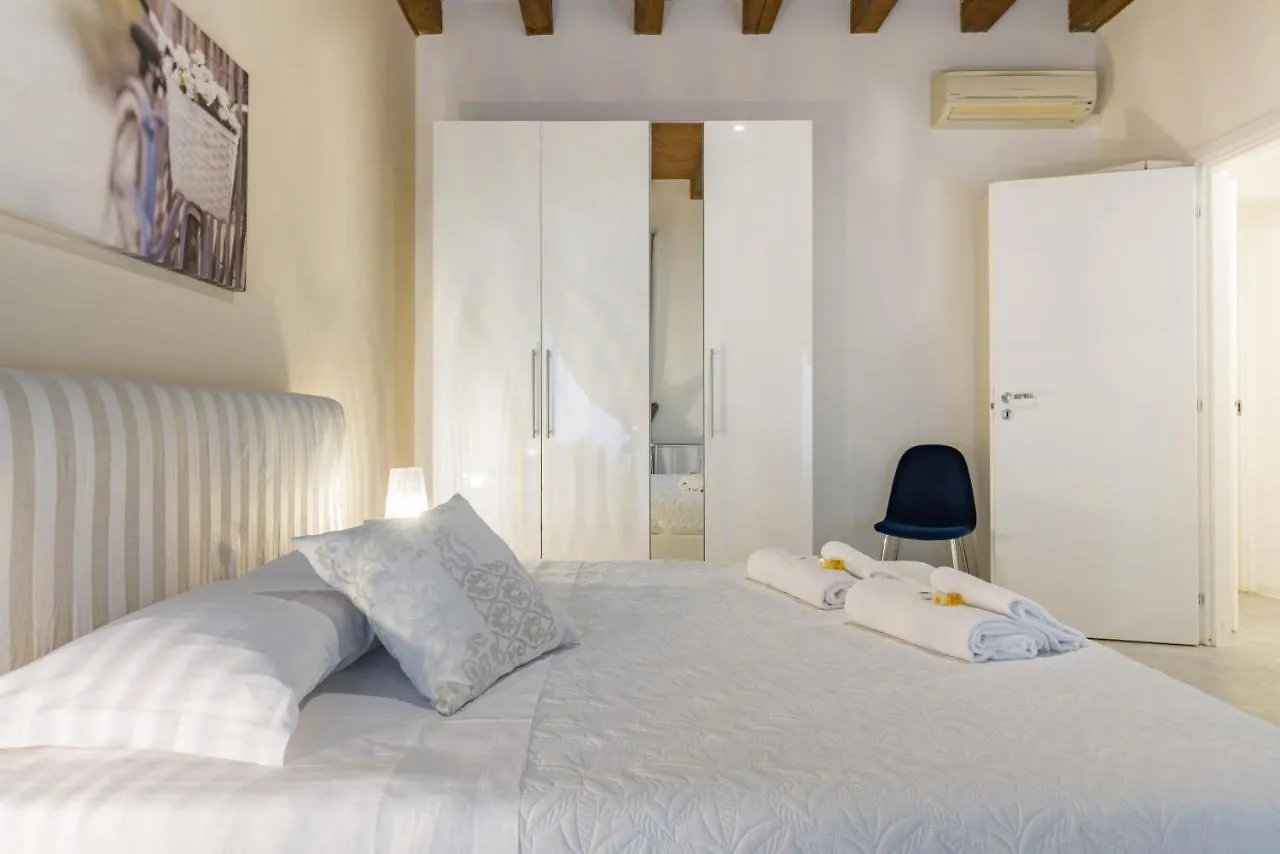 Apartment Appartamento Al Castello Verona